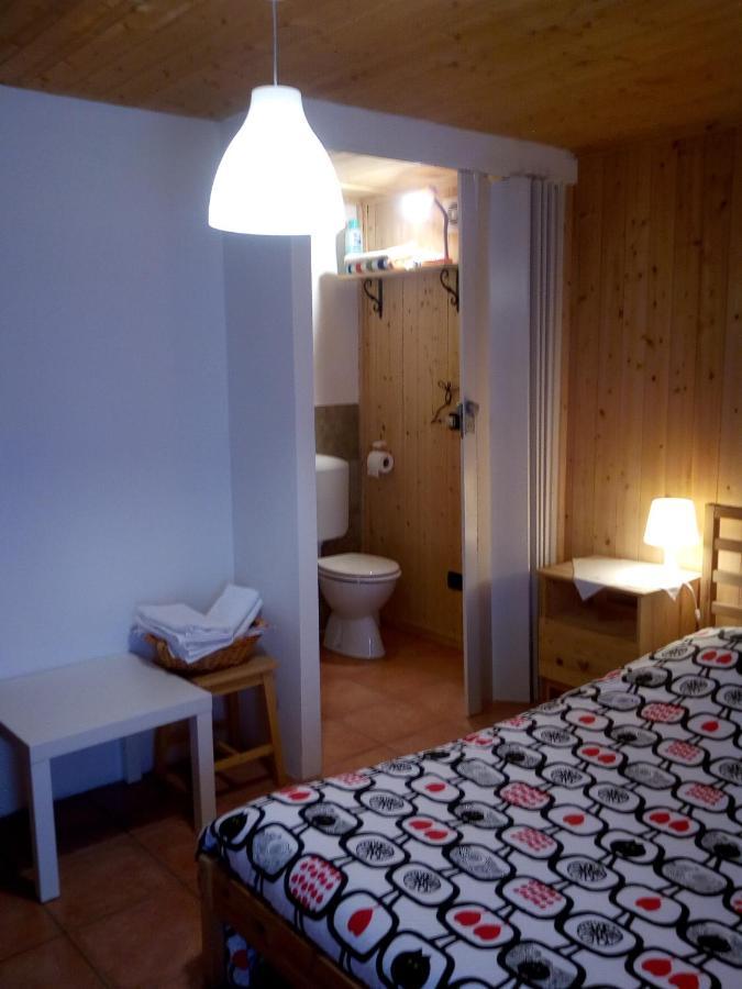 La Casa Antica Bed & Breakfast Pont-Saint-Martin Bagian luar foto