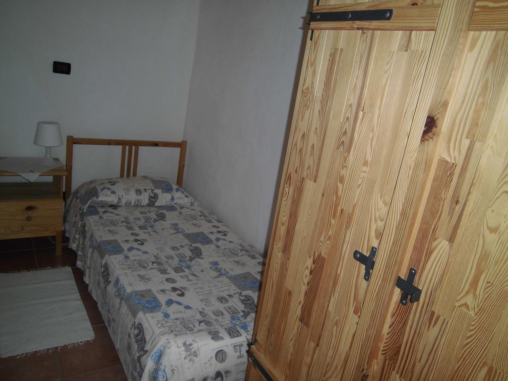 La Casa Antica Bed & Breakfast Pont-Saint-Martin Bagian luar foto
